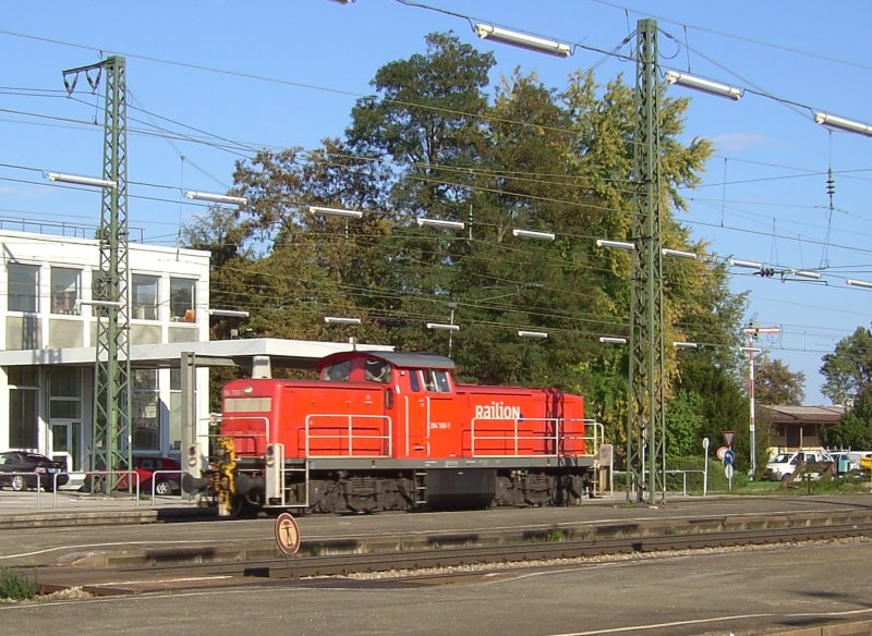 Eine BR 294 am 29.09.2007 bei der Durchfahrt in Rosenheim. 