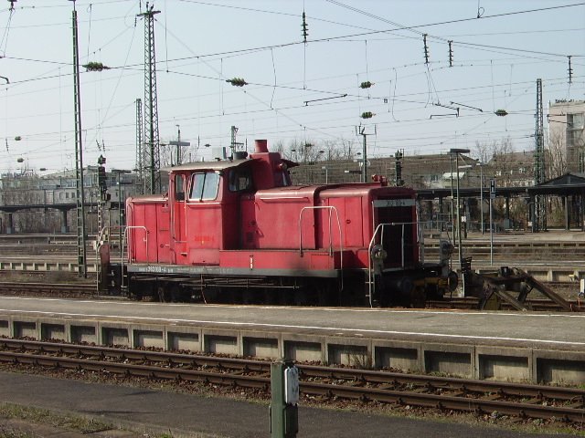 Eine BR 363 in Karlsruhe Hbf. 