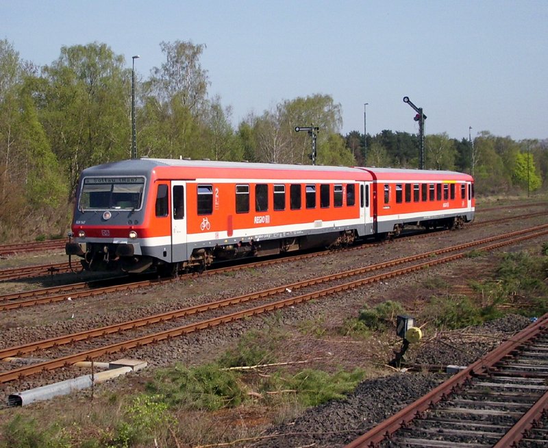 Eine BR928 547 auf der Strecke Uelzen–Langwedel.