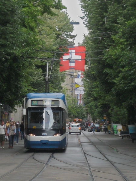 Eine Cobra (Be 5/6) am 25. Mai 2009 in der Zrcher Bahnhofsstrasse.