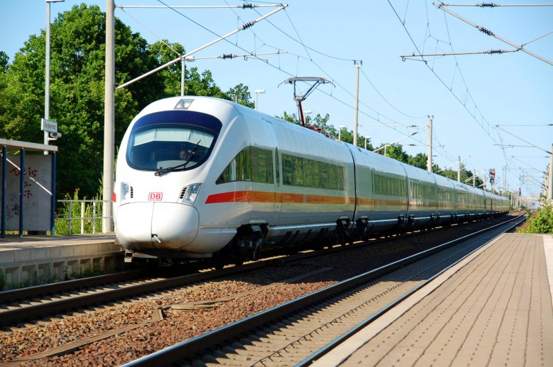 Eine Doppeleinheit ICE-T(BR 411) durchf�hrt am 29.05.09 Burgkemnitz Richtung Leipzig.