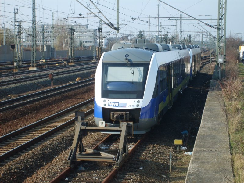 Eine Doppeltraktion 648 der NWB steht am 15.3.07 auf einem Abstellgleis nahe dem Bahnhof Hannover Messe 
