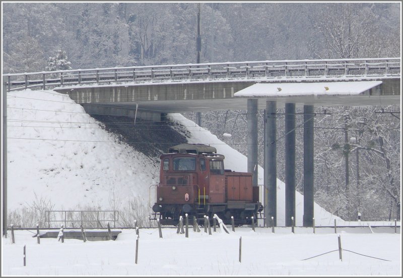 Eine Em 3/3 auf dem Weg von Chur nach Landquart. (26.03.2008)