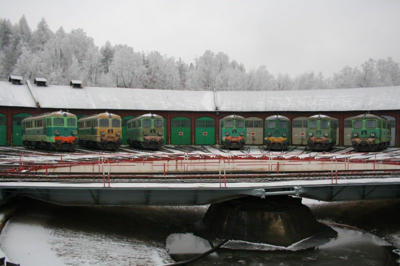 Eine feine Rumun Parade in Walbrzych am 27.12.2008 v.l.n.r. ST43-071,241,354,194,97,242 und 312