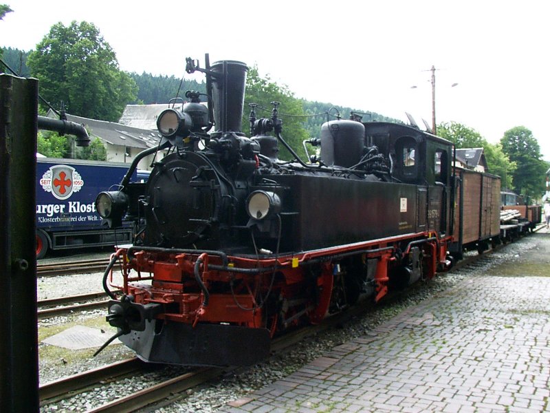 Eine der letzten 3 erhaltenen Altbau IV K gehrt den Schmalspurmuseum Rittersgrn. Der Zustand von 99 579 knnte besser sein.