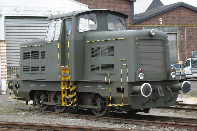 Eine Rangierlok im Betribswerk von Vossloh