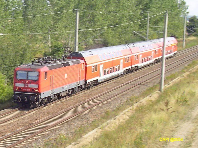 Eine RB auf dem Weg von Lutherstadt Wittenberg nach Leipzig Hbf. Der Zug befindet sich hier zwischen Pratau und Bergwitz.