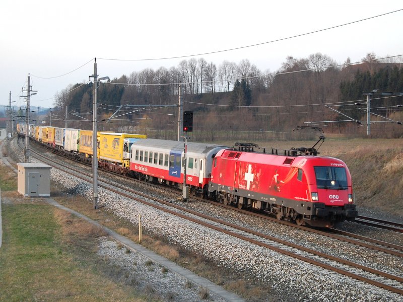 Eine Rola mit der 1116 075  EM-Schweiz 
ist am 31.03.2008 um 19Uhr in
Wartberg/Kr. durchgefahren.