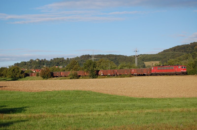 Eine unbekannte 155er zog am 16.08.07 den CS 60706 von Harburg (Schwaben) nach Heilbronn, hier bei Hofen(b Aalen) aufgenommen.