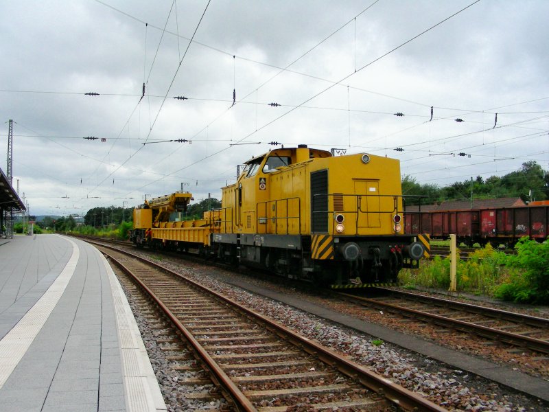 eine V 150.03 mit einem Kran von Europool in Homburg am 20.08.07