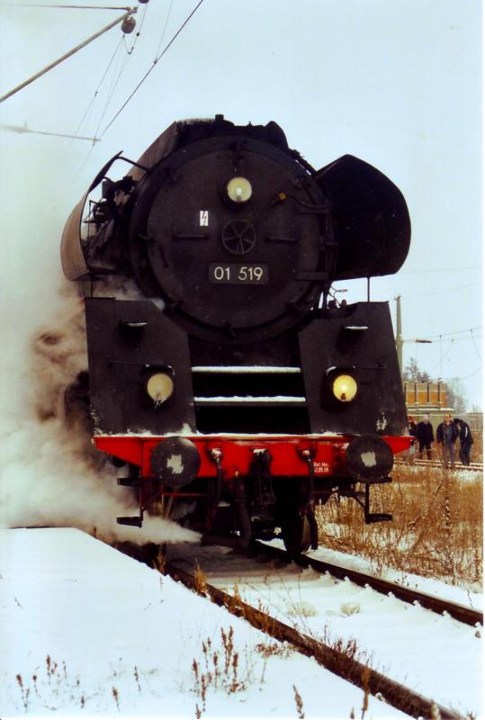 Eine der zwei 01.5 die im Februar 2005 den Sonderzug Schneeflocke der UEF nach Meiningen zogen