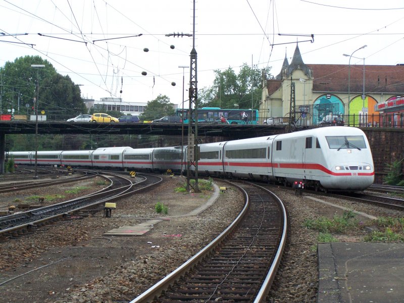 Einfahrt eines ICE-1 nach Berlin Ostbahnhof in den Bahnhof Offenburg. Aufgenommen am 3.September 2007 in Offenburg.
