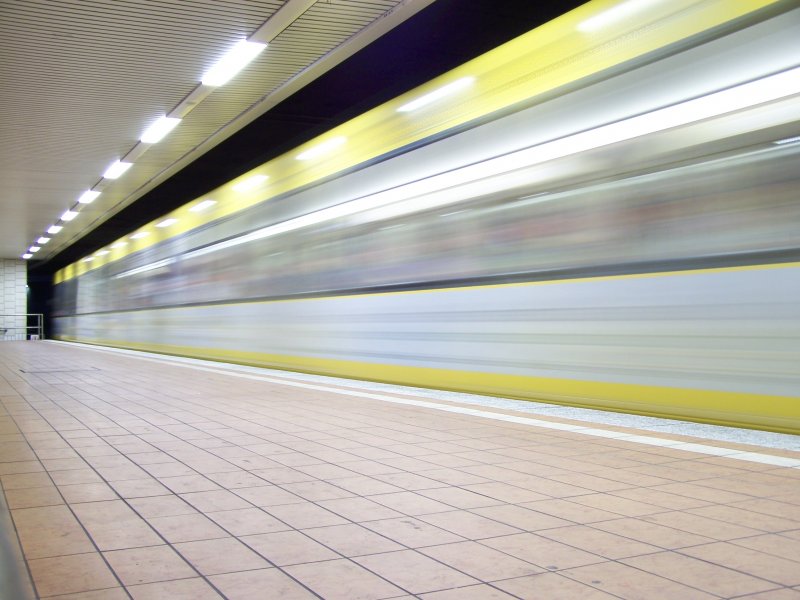 Einfahrt der U14 nach Remseck in den Bahnhof Marienplatz.(Stuttgart) Aufgenommen am 13.August 2007