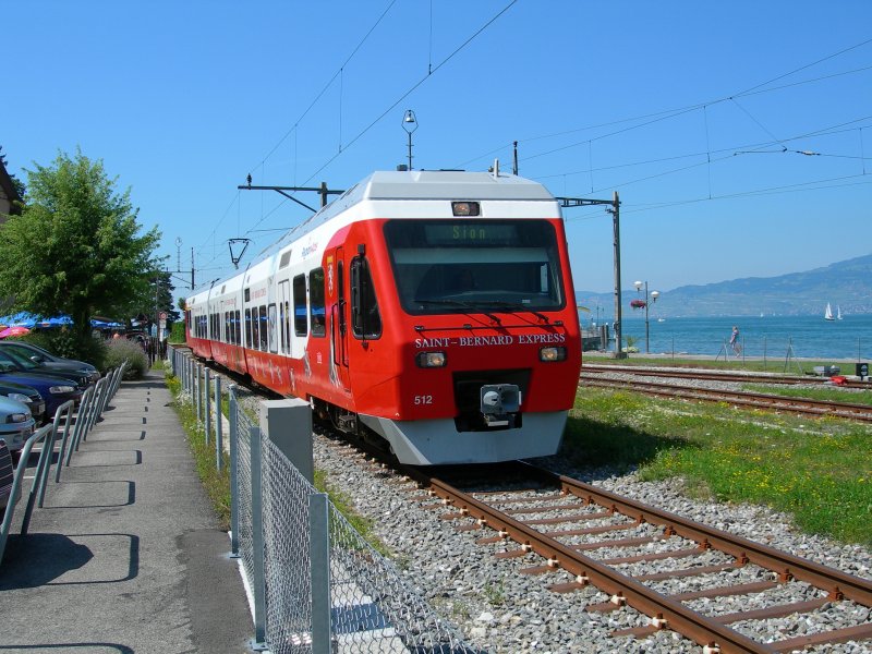 Einmal ein Bild von der andern Seite des Genfer Sees: MO/TMR - Nina fhrt am 4. August 2007 in Bouvert Richtung Sion aus.