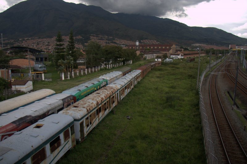 Eisenbahn Kolumbien
(abgestellte Waggons)

Bahnhof Bello in Medellin
04.07.2009