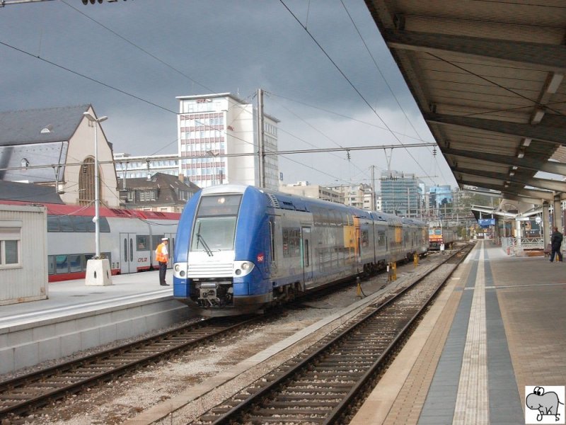 Elektrotriebzug #307 am 18. September 2007 im Bahnhof Luxembourg / Luxembourg. 