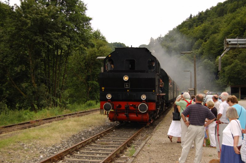 ELNA 6 der DFS bei der Einfahrt in den Bahnhof Behringersmhle am 08.07.2007