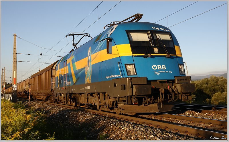 EM Lok 1116 029 Schweden f�hrt mit G�terzug 55507 von Wien Zvbf nach Villach.
Zeltweg 19.08.2008