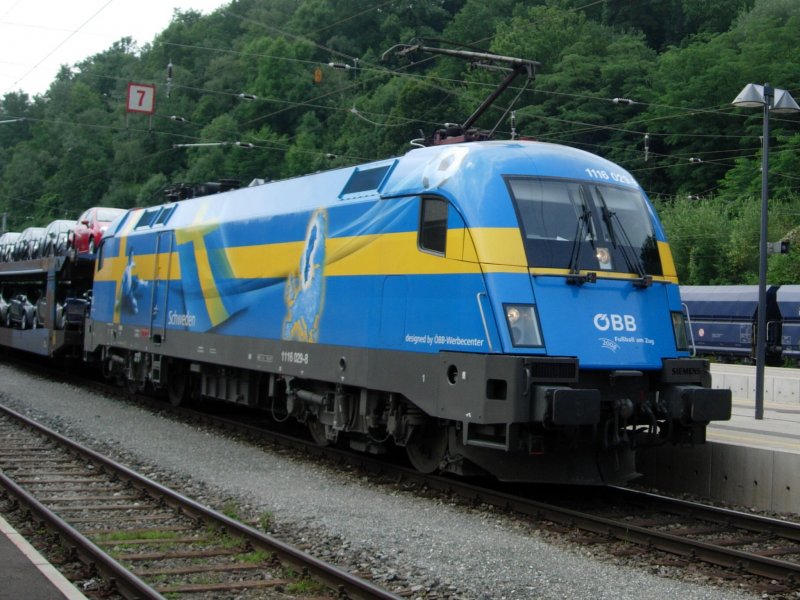 EM Lok 1116 029 Schweden fhrt mit einem Autogterzug von Villach West nach Wien Zvbf. Leoben 31.08.2008