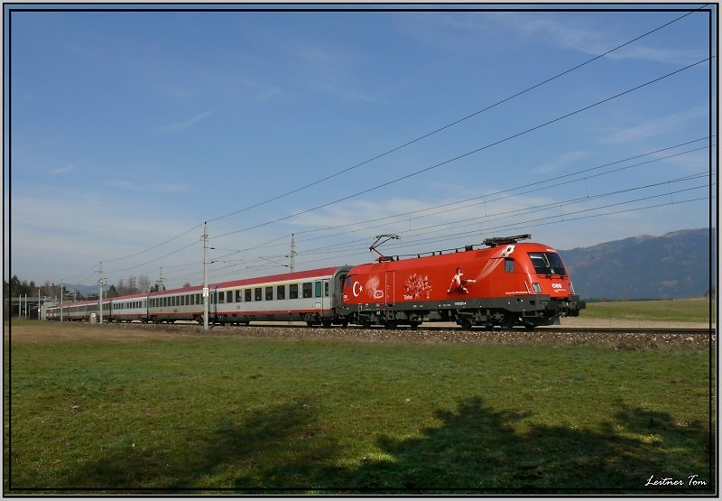 EM-Lok 1116 031 Trkei fhrt mit IC 532  KELAG Energie Express  von Villach nach Wien Sd.
31.3.2008