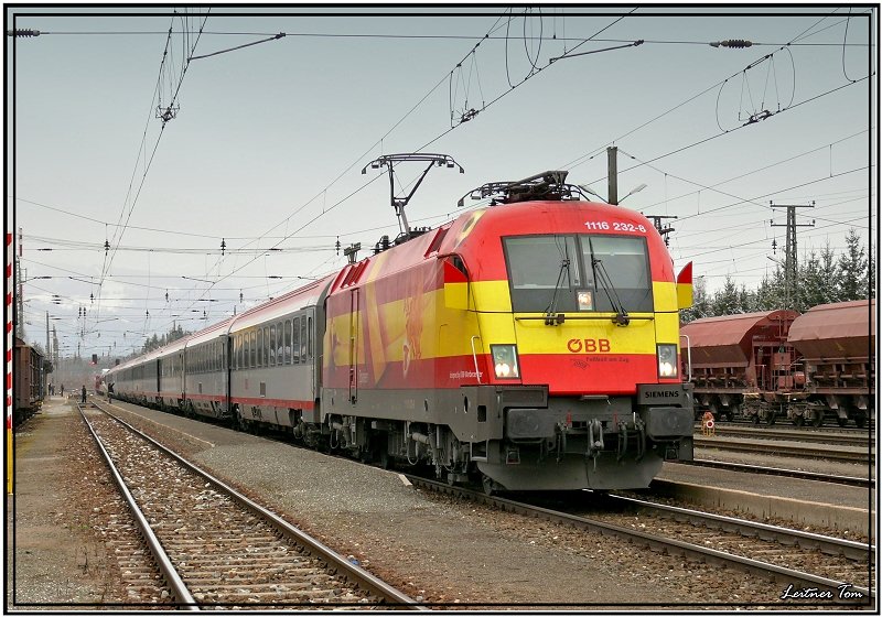 EM-Lok 1116 232 Spanien fhrt mit EC 32 Allegro Stradivari von Venedig nach Wien Sd.
Zeltweg 24.03.2008