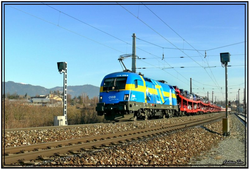 EM-Taurus 1116 029 Schweden mit einem Semesterreisezug von Wien nach Villach.
9.2.2008