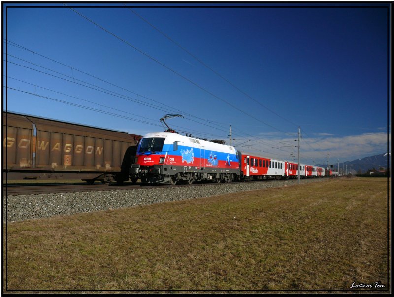 EM Taurus 1116 084 Russland fhrt mit einem Regionalzug von Zeltweg nach Bruck an der Mur.Leider fuhr mir der zweite Zug auch ins Bild
26.1.2008