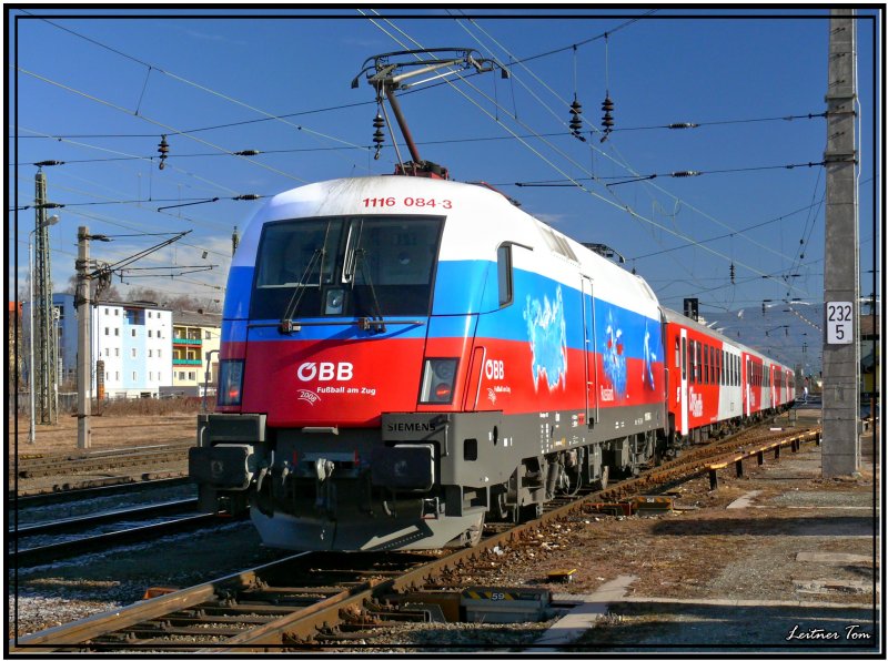 EM Taurus 1116 084 Russland fhrt mit einem Regionalzug von Zeltweg nach Bruck an der Mur.
26.1.2008