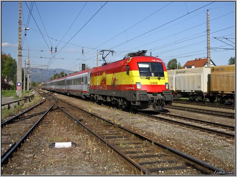 EM-Taurus 1116 232 Spanien fhrt mit EC 532   Kelag Energie Express   von Villach nach Wien Sd.
Zeltweg 13.05.2008