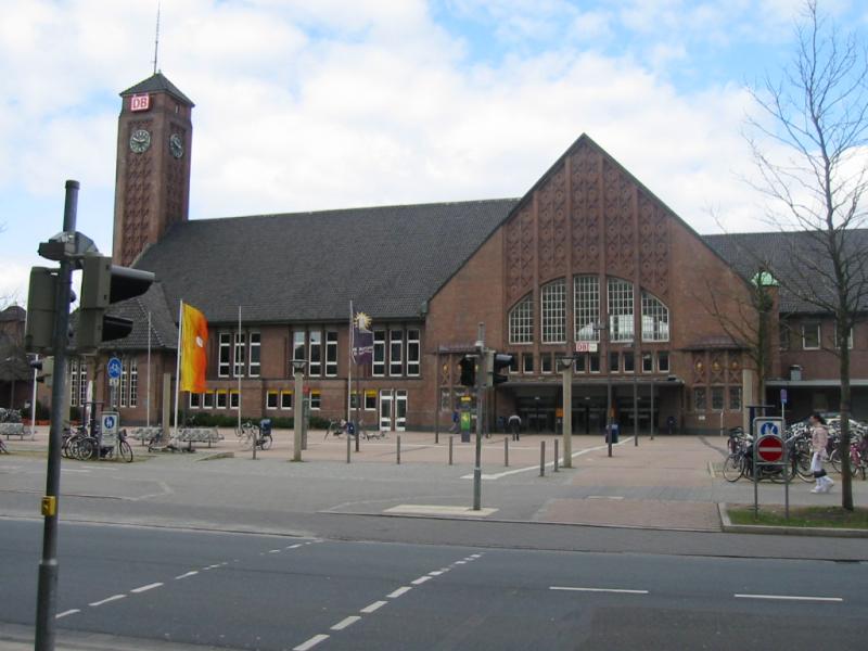 Empfangsgebude des Oldenbuger Hauptbahnhofes.