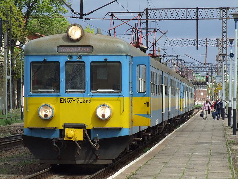 EN 57-1702 am 01.05.06 in Reppen.