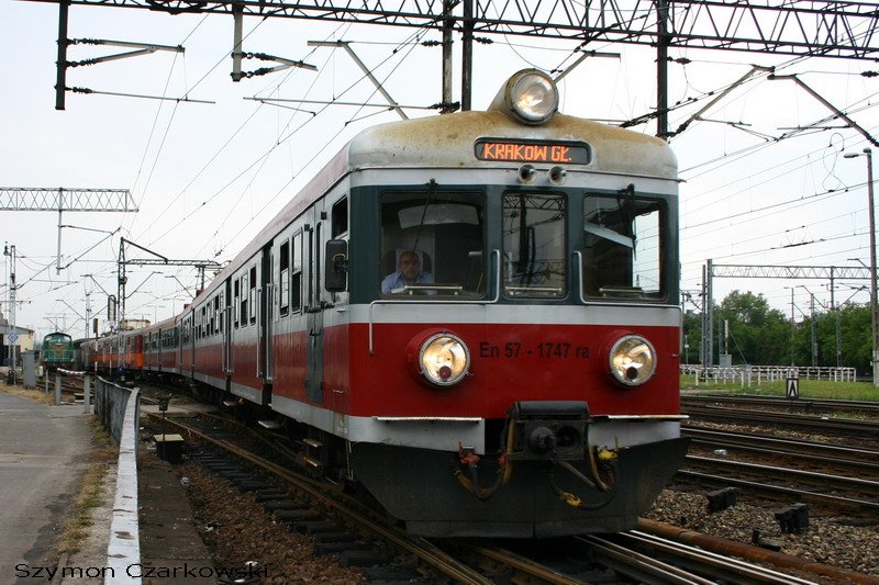 EN57-1747 + EN57-1386 in Katowice am 06.08.2006