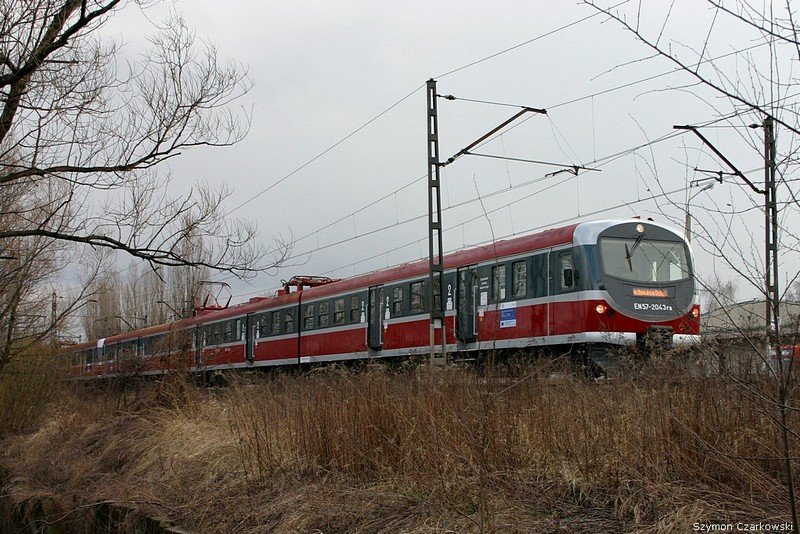 EN57-2043 in Bielsko-Biala Komorowice am 02.03.2007