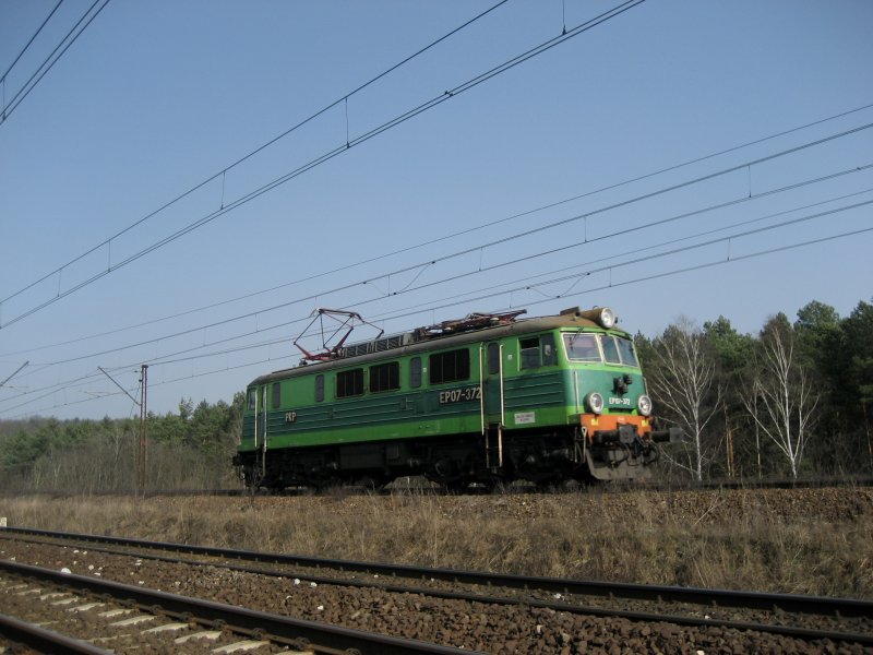 EP07-372 fhrt am 10.03.2008 in Richtung Bydgoszcz Leśna.