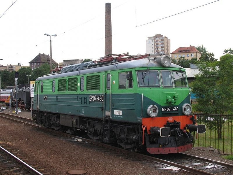 EP07-480 in Szczecin Głwny am 9-7-2007.