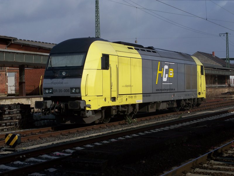 ER 20-006 Aufgenommen im Bahnhof Giessen am 29.02.2008 mit Logo der HGB