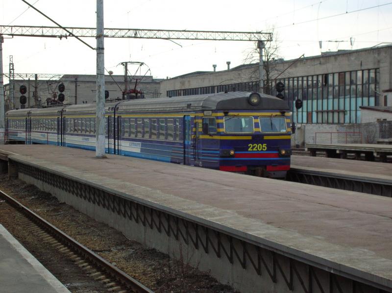 ER 25 der ELEKTRIAUDTEE (Nahverkehrsgesellschaft) bei der Einfahrt nach Tallinn Hbf.