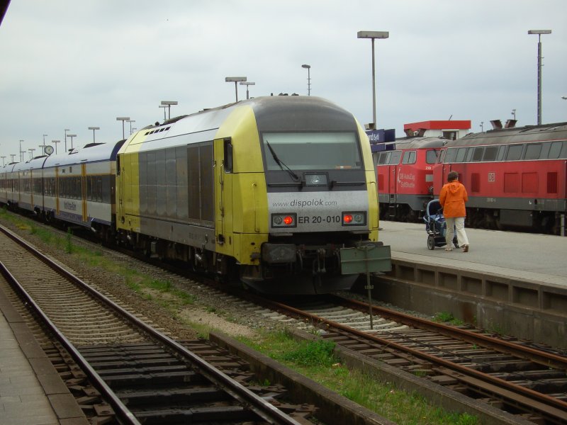 ER20-010 der NOB im Bahnhof Westerland auf Sylt am 02.06.07