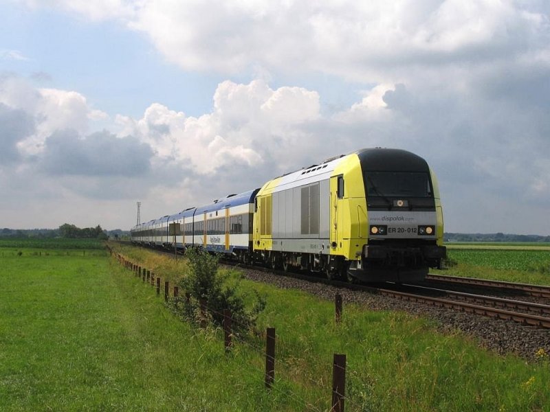 ER20-012 der Nord-Ostsee-Bahn (NOB) mit NOB 80506 Hamburg Altona-Westerland (Sylt) bei West Bargum on 24-6-2007.