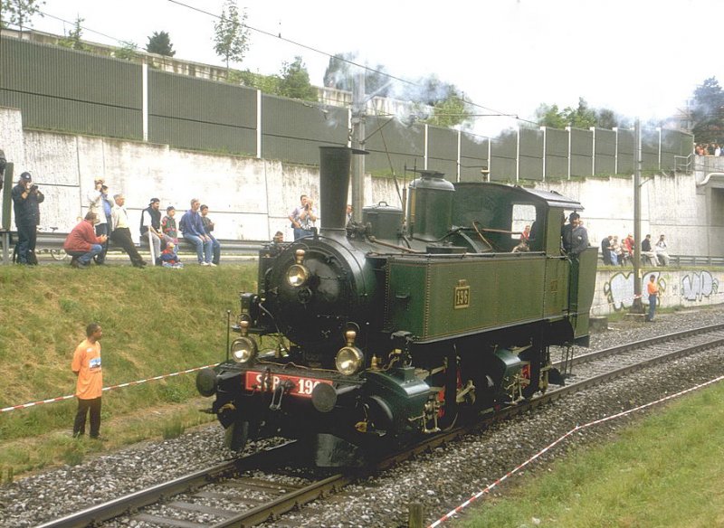 Erinnerungen an die Lokparade im Juni 1997 in Lausanne zum
150 Jahr Jubilum der Schweizer Bahnen.Die Mallet Lok Ed 2x2/2 
Nr.196 (Maffei 1893)Archiv P.Walter