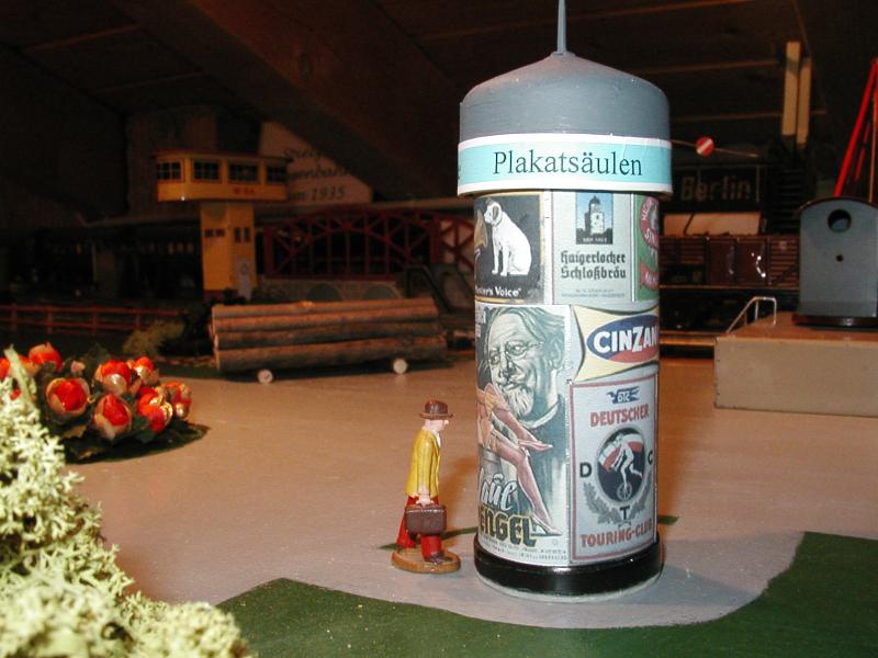 Erweiterung auf der Spur 0 Anlage, Litfassule (Eigenbau)
Vielleicht eine Idee fr den einen oder anderen Anlagenbauer