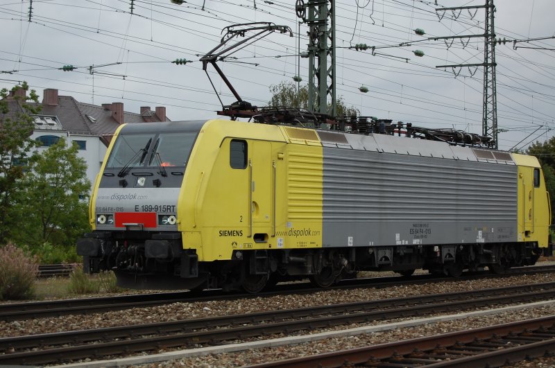ES 64 F4 - 015 fuhr am 09.08.07 als Lz durch den Bahnhof Mnchen-Pasing.