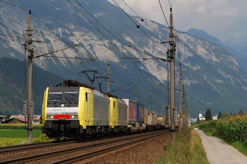 ES 64 F4 -  016 und ES 64 F4 - xxx (Lokomotion) mit KLV-Zug bei Vomp (28.08.2008)