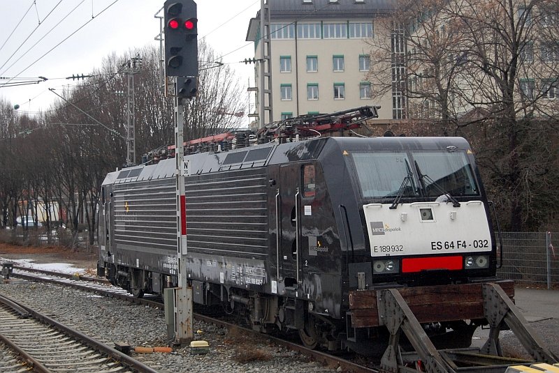 ES 64 F4-032 (E 189 032) am 08.02.2009 abgestellt in Mnchen Hbf