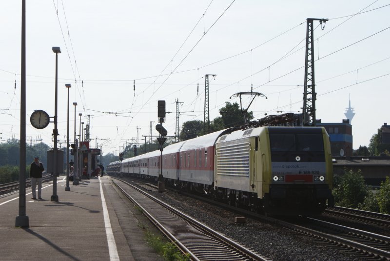 ES 64 F4-920 mit einem AZ in Oberbilk am 25.05.2008
