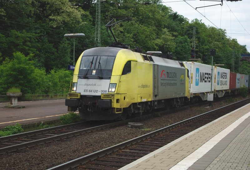 ES 64 U2-006 der TXLogistik mit Containerzug in Fahrtrichung Norden durch den Bahnhof Eichenberg. Aufgenommen am 05.06.2009.