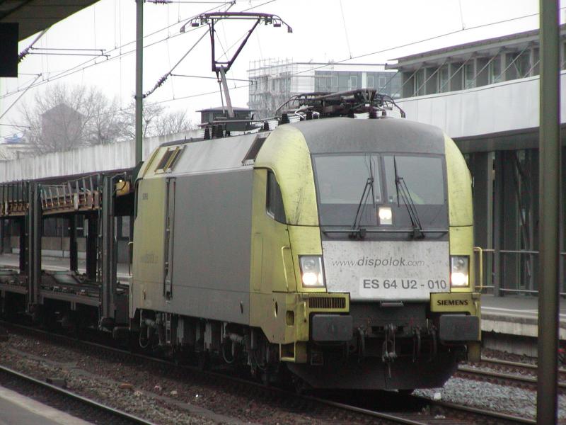 ES 64 U2 010 am 25.02.2006 in Hannover Hbf