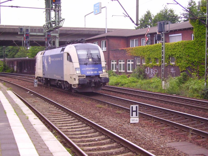 ES 64 U2-023 als Lz durch Hamburg-Harburg. 01.07.07