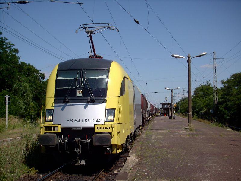 ES 64 U2-042 am 23.06.05 in Falkenberg/Elster.