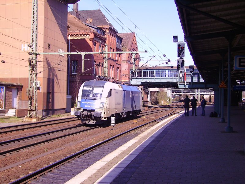 ES 64 U2-1? der Wiener Lokalbahn als Lokzug in Hamburg-Harburg. 4.4.07